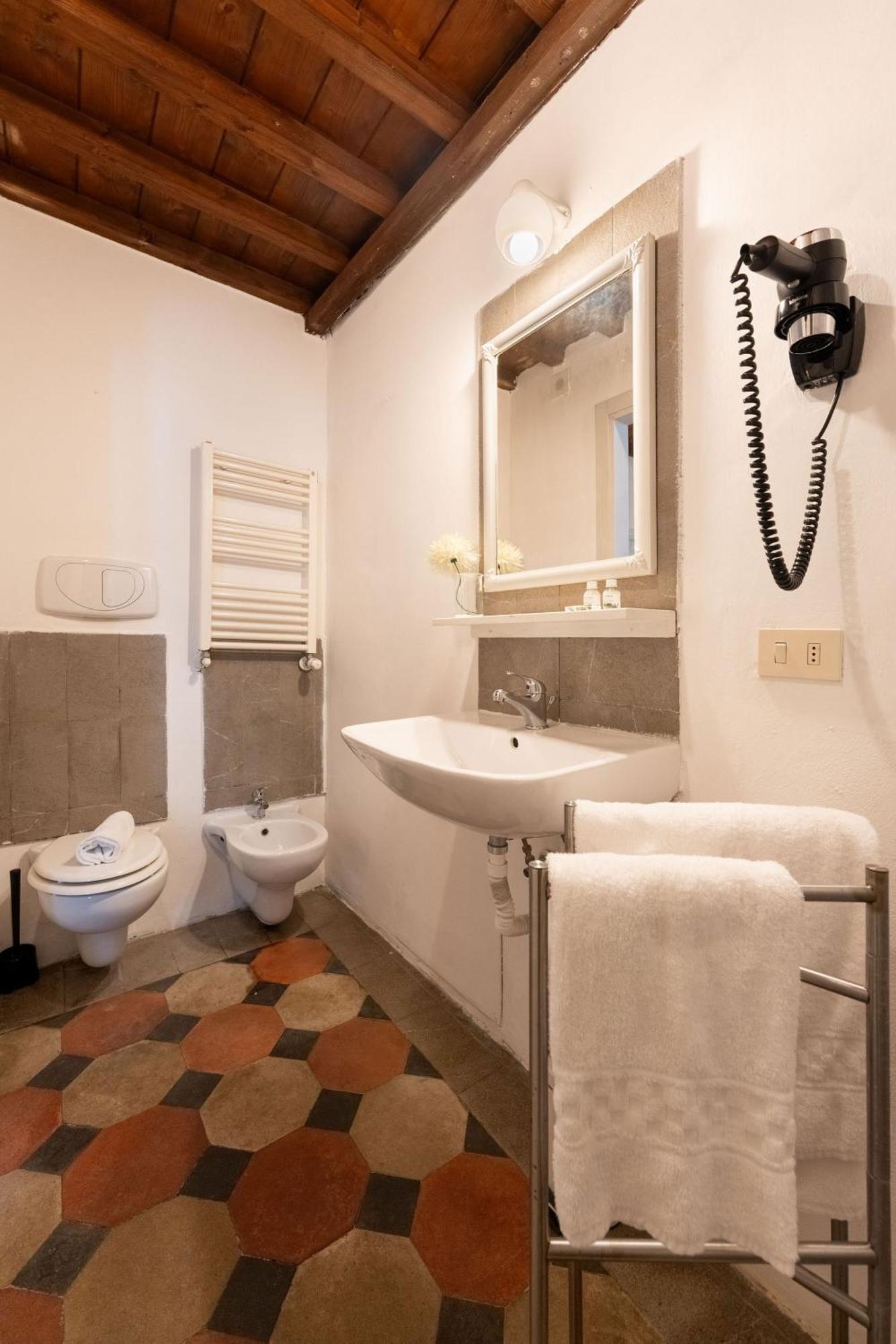 F1 - Santa Croce One Bedroom Apartment For Couples ฟลอเรนซ์ ภายนอก รูปภาพ