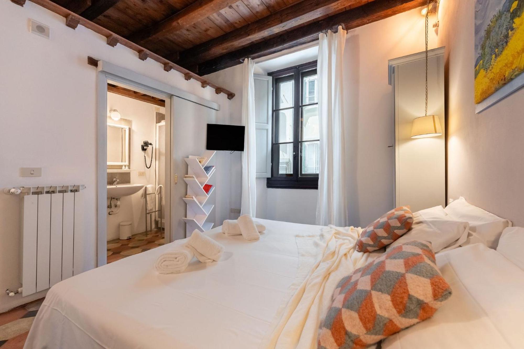 F1 - Santa Croce One Bedroom Apartment For Couples ฟลอเรนซ์ ภายนอก รูปภาพ