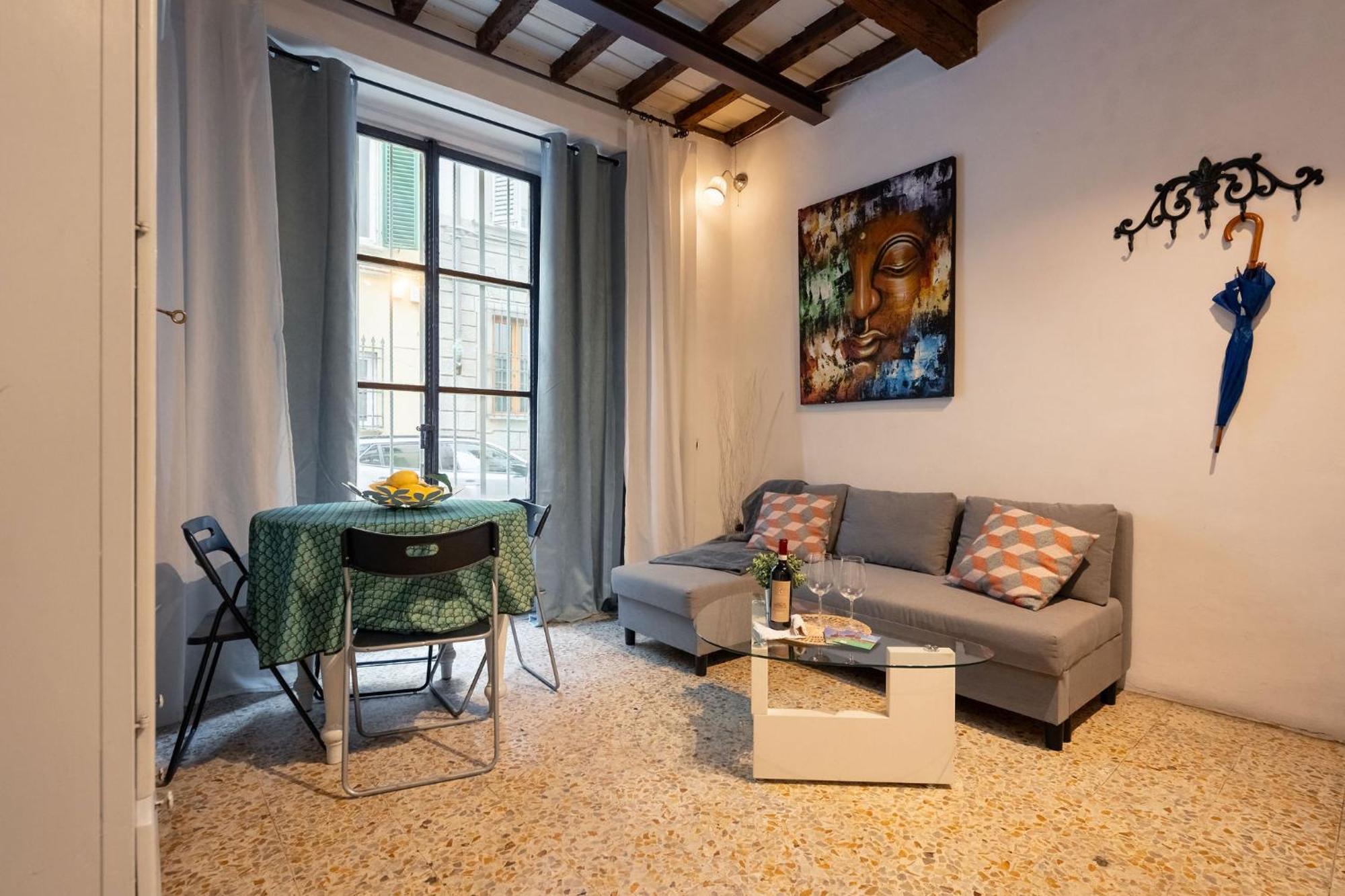 F1 - Santa Croce One Bedroom Apartment For Couples ฟลอเรนซ์ ภายนอก รูปภาพ