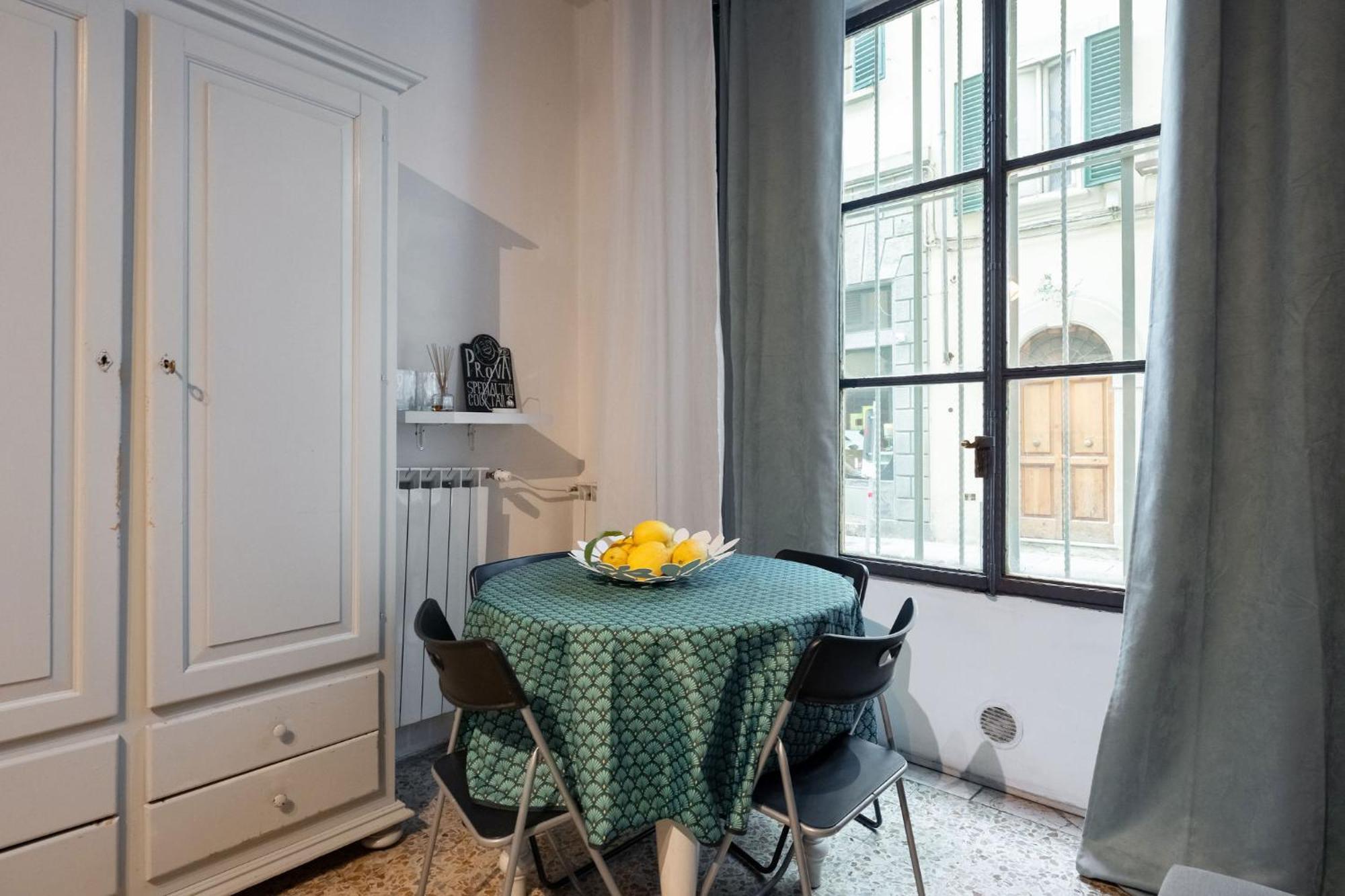 F1 - Santa Croce One Bedroom Apartment For Couples ฟลอเรนซ์ ภายนอก รูปภาพ